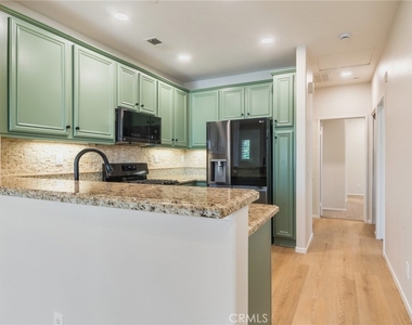 13563 Mashona Avenue - Photo Thumbnail 6