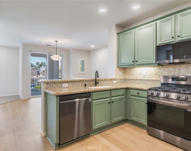 13563 Mashona Avenue - Photo Thumbnail 8