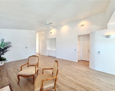 26805 China Drive - Photo Thumbnail 5