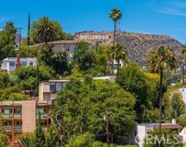 2275 Vasanta Way - Photo Thumbnail 7