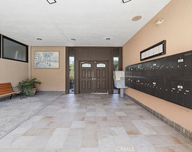 17000 Burbank Boulevard - Photo Thumbnail 16