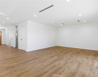 5440 Alcove - Photo Thumbnail 7
