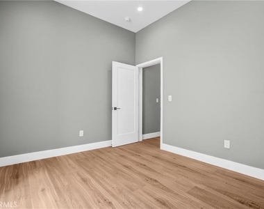 2124 W 238th Street - Photo Thumbnail 16