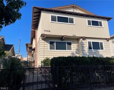 1028 W 8th Street - Photo Thumbnail 6