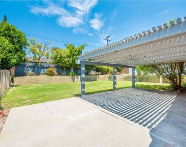 1709 Beechwood Avenue - Photo Thumbnail 35