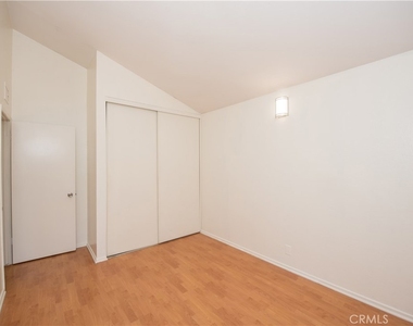 1709 Beechwood Avenue - Photo Thumbnail 34