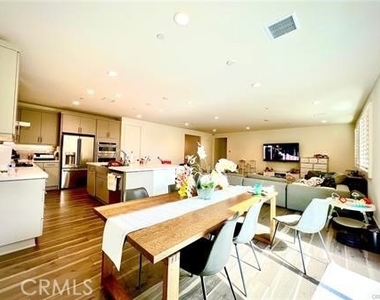 30339 Roebuck Court - Photo Thumbnail 7
