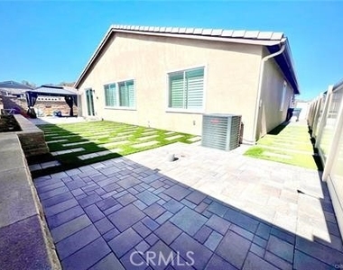 30339 Roebuck Court - Photo Thumbnail 17