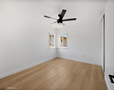15 Christina Street - Photo Thumbnail 12
