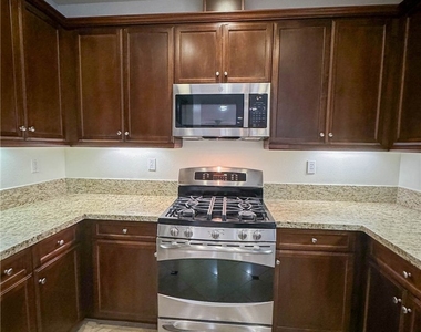 1414 Montgomery Street - Photo Thumbnail 13