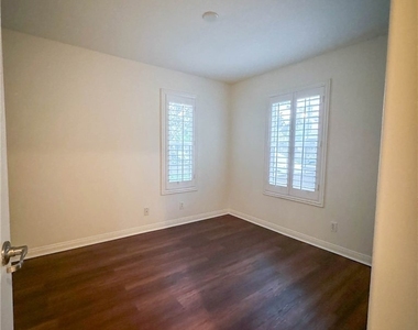 1414 Montgomery Street - Photo Thumbnail 2