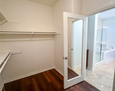 1414 Montgomery Street - Photo Thumbnail 21