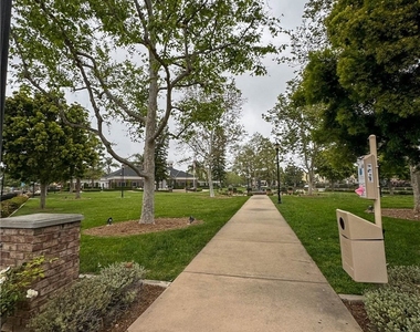 1414 Montgomery Street - Photo Thumbnail 23