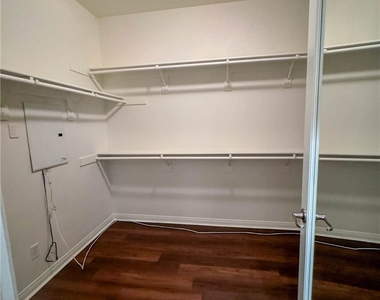 1414 Montgomery Street - Photo Thumbnail 20
