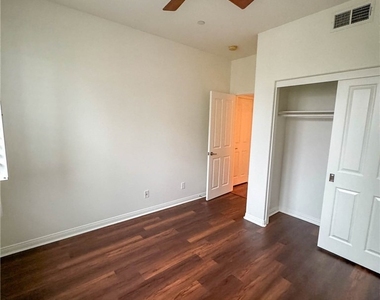 1414 Montgomery Street - Photo Thumbnail 9
