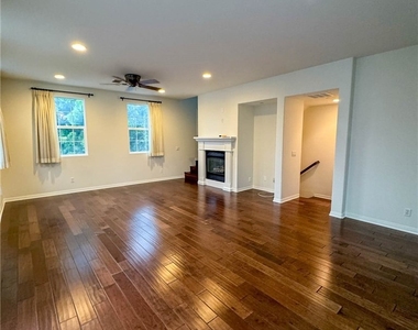 1414 Montgomery Street - Photo Thumbnail 14