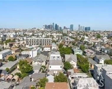 1143 1/2 Irolo St - Photo Thumbnail 8