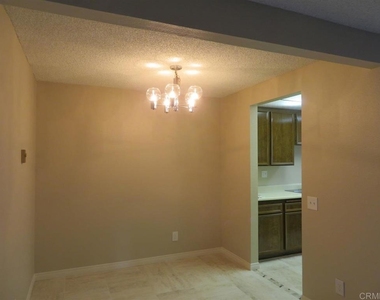 2920 Briarwood Rd - Photo Thumbnail 3