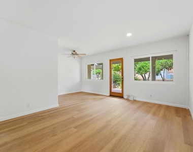 3405 Fairway Drive - Photo Thumbnail 5