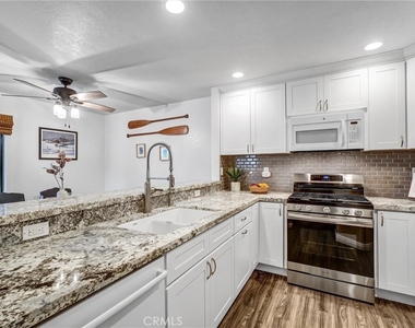 25713 Sycamore Pointe - Photo Thumbnail 12