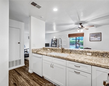 25713 Sycamore Pointe - Photo Thumbnail 14