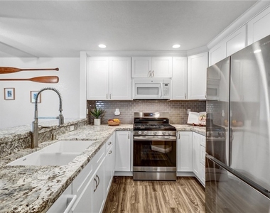 25713 Sycamore Pointe - Photo Thumbnail 11