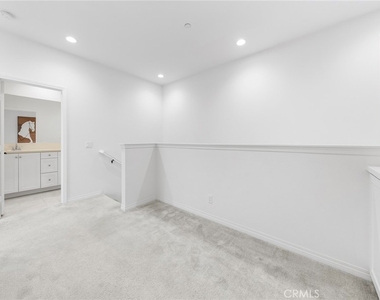 117 Henson - Photo Thumbnail 23