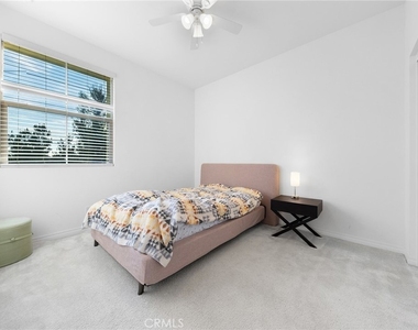 117 Henson - Photo Thumbnail 33
