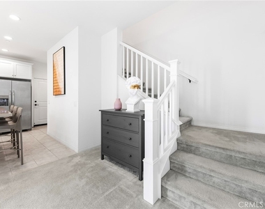 117 Henson - Photo Thumbnail 20