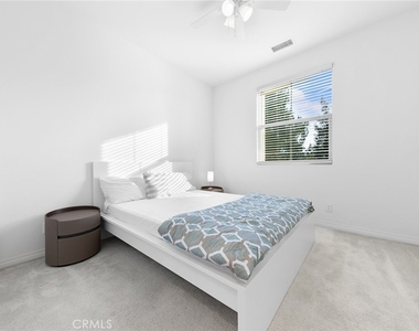 117 Henson - Photo Thumbnail 32