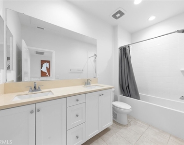117 Henson - Photo Thumbnail 34