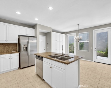 14 Conservatory Drive - Photo Thumbnail 11