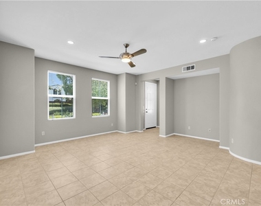14 Conservatory Drive - Photo Thumbnail 4
