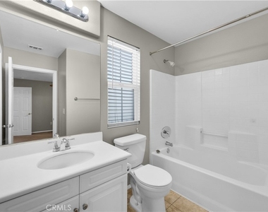 14 Conservatory Drive - Photo Thumbnail 22