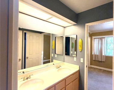 2812 W Pondera Street - Photo Thumbnail 14