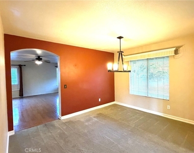 2812 W Pondera Street - Photo Thumbnail 5