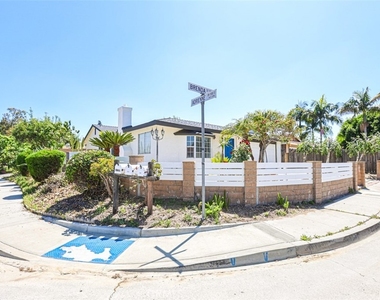 2452 E Brenda - Photo Thumbnail 2