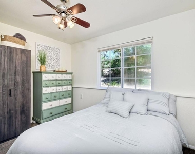 30009 Ridgecreek Rd. - Photo Thumbnail 17