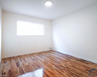 676 Johanna Avenue - Photo Thumbnail 12