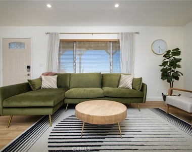 63365 Cobalt Road - Photo Thumbnail 6