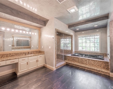 3331 Oakmont View Drive - Photo Thumbnail 30