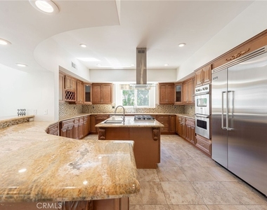 3331 Oakmont View Drive - Photo Thumbnail 15