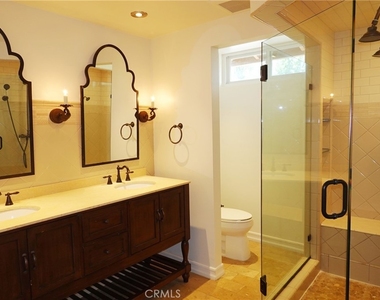 6232 Hesperia Avenue - Photo Thumbnail 29