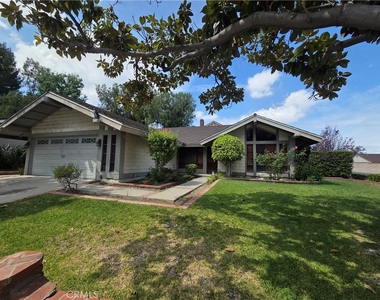 1405 Paseo Manzana - Photo Thumbnail 2