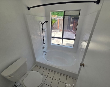 1405 Paseo Manzana - Photo Thumbnail 16
