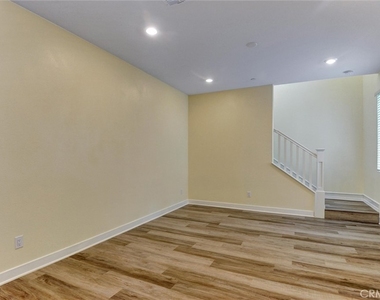 535 Embrook - Photo Thumbnail 13