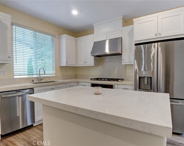 535 Embrook - Photo Thumbnail 7