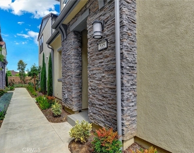 535 Embrook - Photo Thumbnail 4