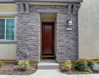 535 Embrook - Photo Thumbnail 5