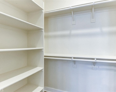 535 Embrook - Photo Thumbnail 19